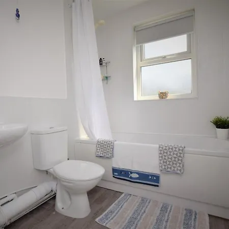 1 Bed In Saltburn-by- The- Sea 75726 * Marske-by-the-Sea